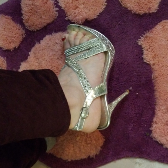 Shoes - Picture 2 of 2